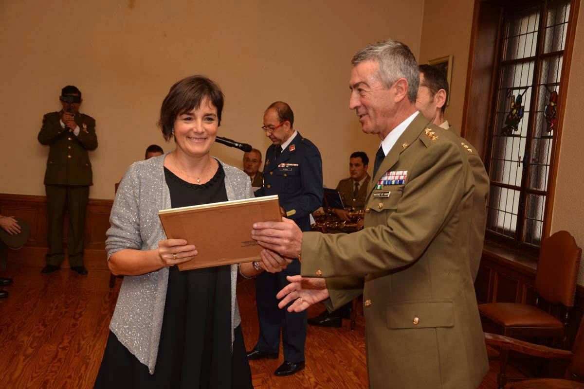 La Subdelegación de Defensa en Burgos reconoce la labor desarrollada en el último año durante un acto institucional.