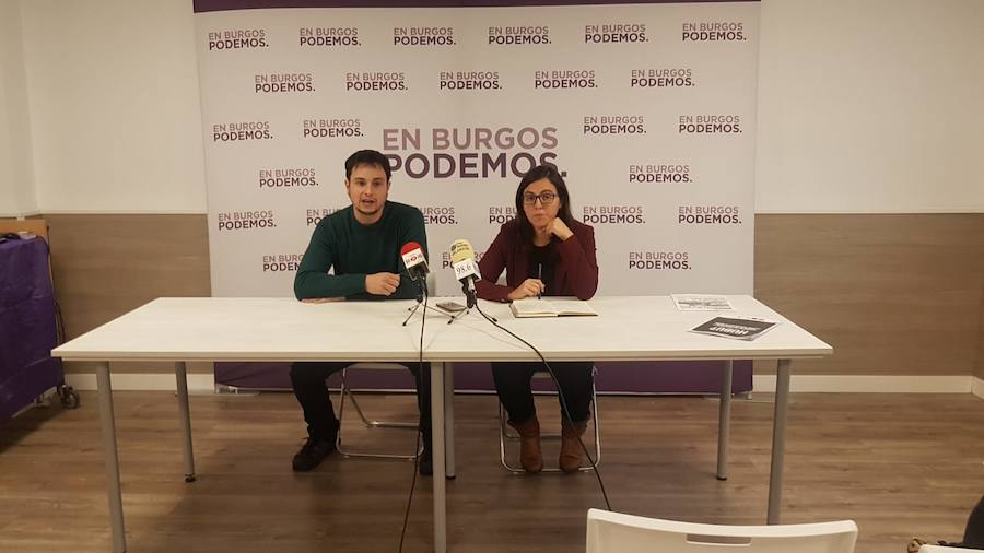 Félix Díez y Laura Domínguez, procuradores de Podemos. 