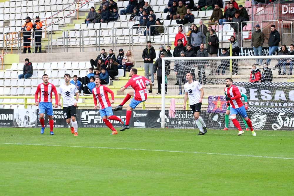 Fotos: Los mejores momentos del Burgos CF - CDA Navalcarnero