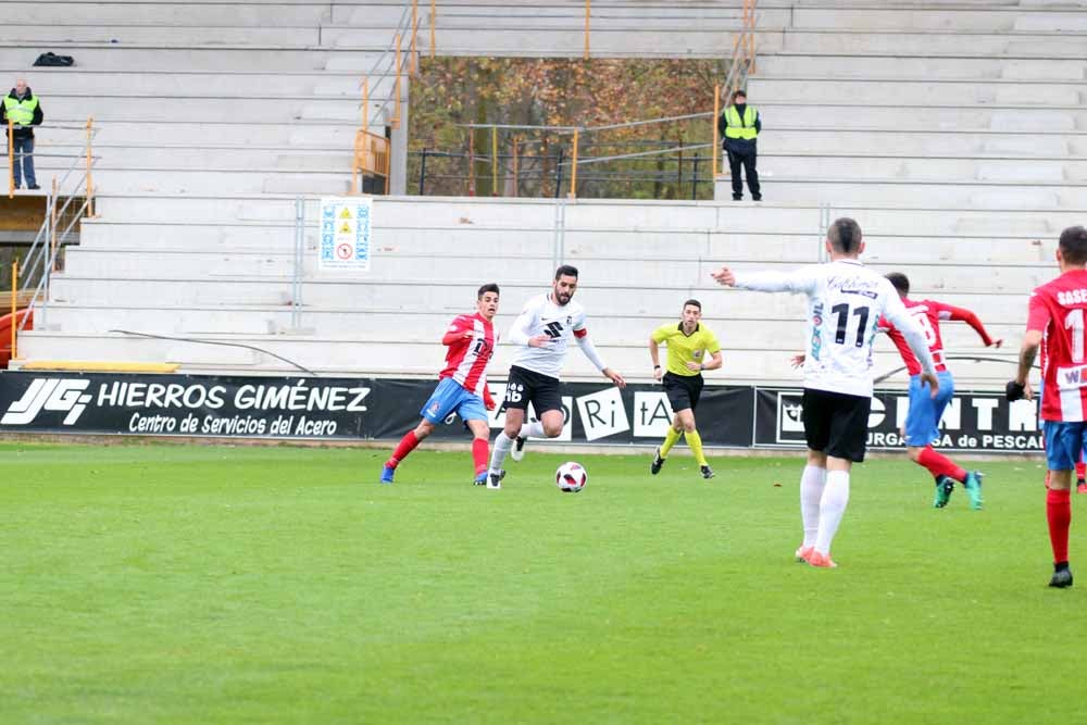 Fotos: Los mejores momentos del Burgos CF - CDA Navalcarnero