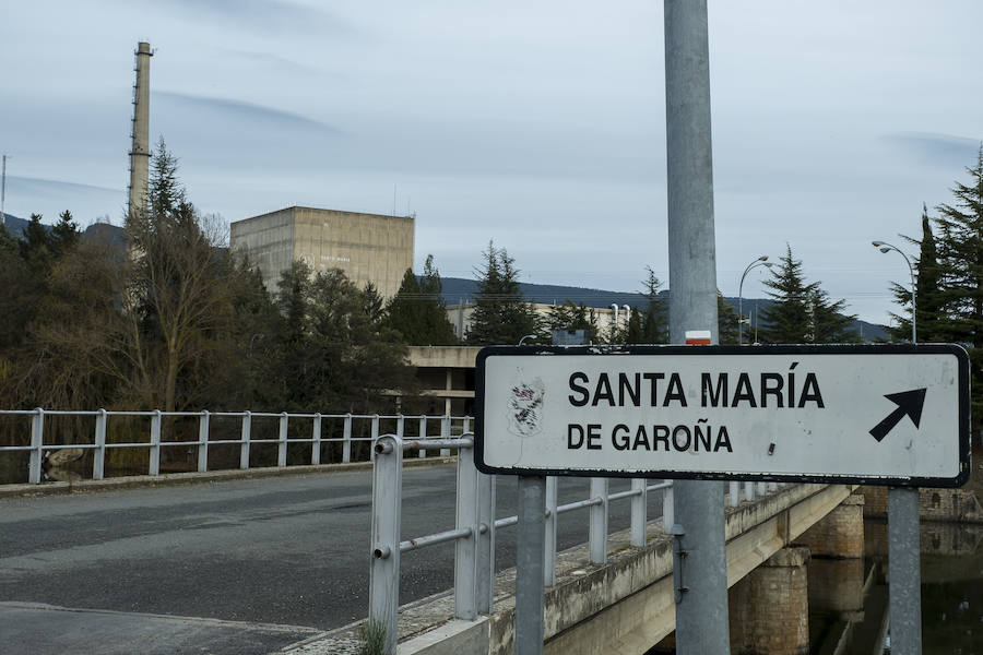 Los vecinos llevan años interiorizando el cierre de la central, donde hoy quedan solo 119 empleados para velar por la seguridad de la planta