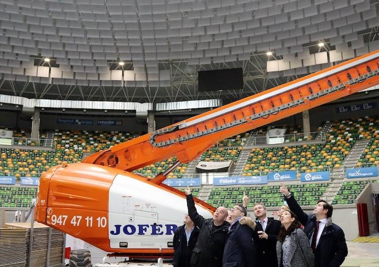 Las obras de mejora de la acústica del Coliseum finalizarán este fin de semana. Se han instalado más de 2.200 paneles por un importe de 105.000 euros