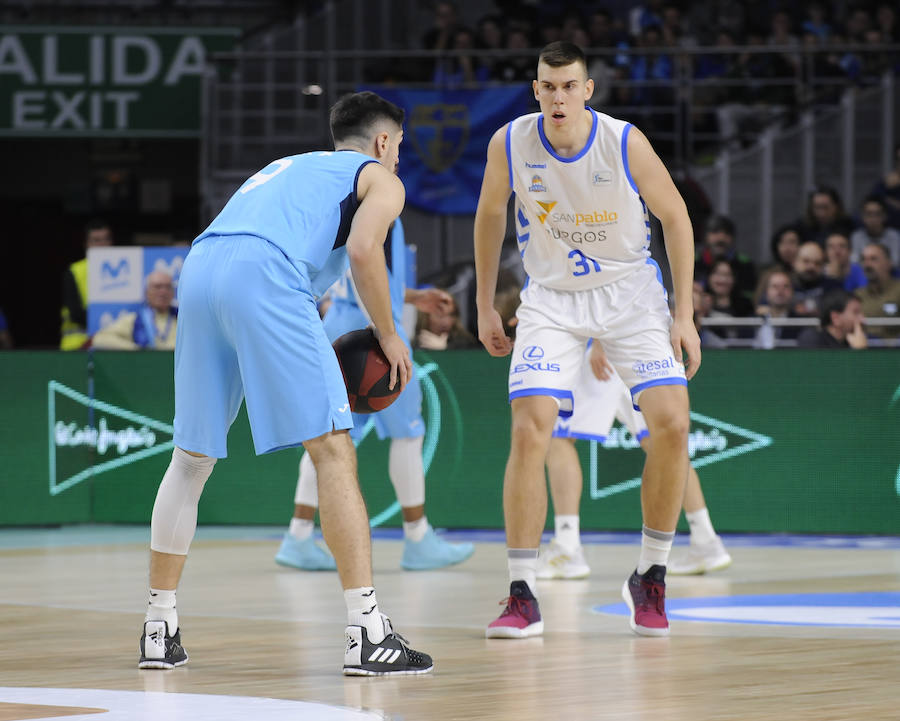 Un resumen en imágenes del partido que ha enfrentado hoy al Movistar Estudiantes y el San Pablo Burgos en el Wizink Center de Madrid.