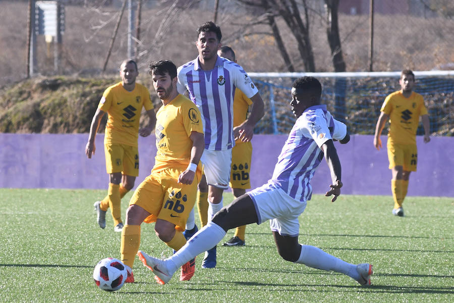 Imágenes de la derrota del Burgos CF frente al Real Valladolid B.