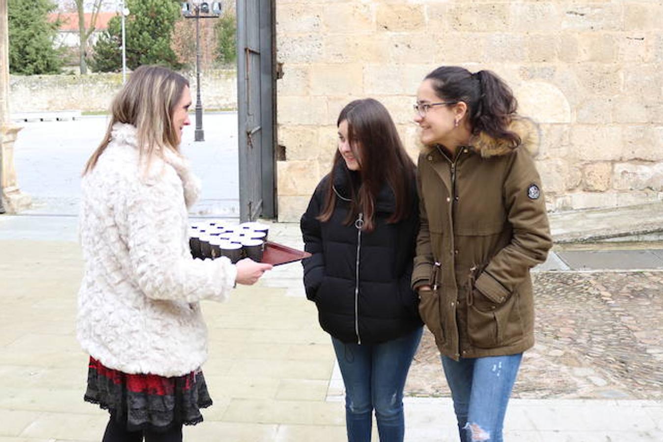 La comunidad científica de la Universidad de Burgos despide el año tomando doce aceitunas y pidiendo deseos para el 2019.