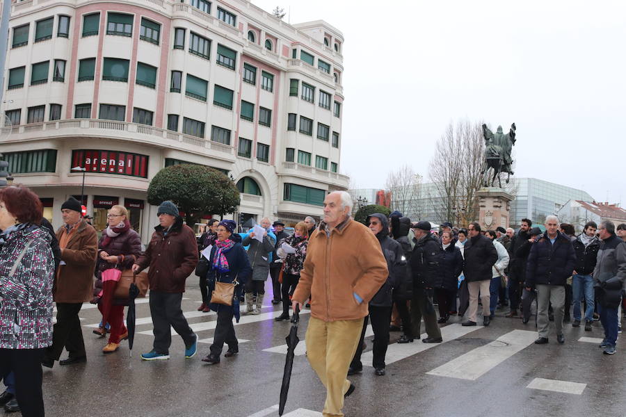 Fotos: Manifestación por unas pensiones dignas de la Coordinadora Estatal en Defensa del Sistema Público de Pensiones en Burgos