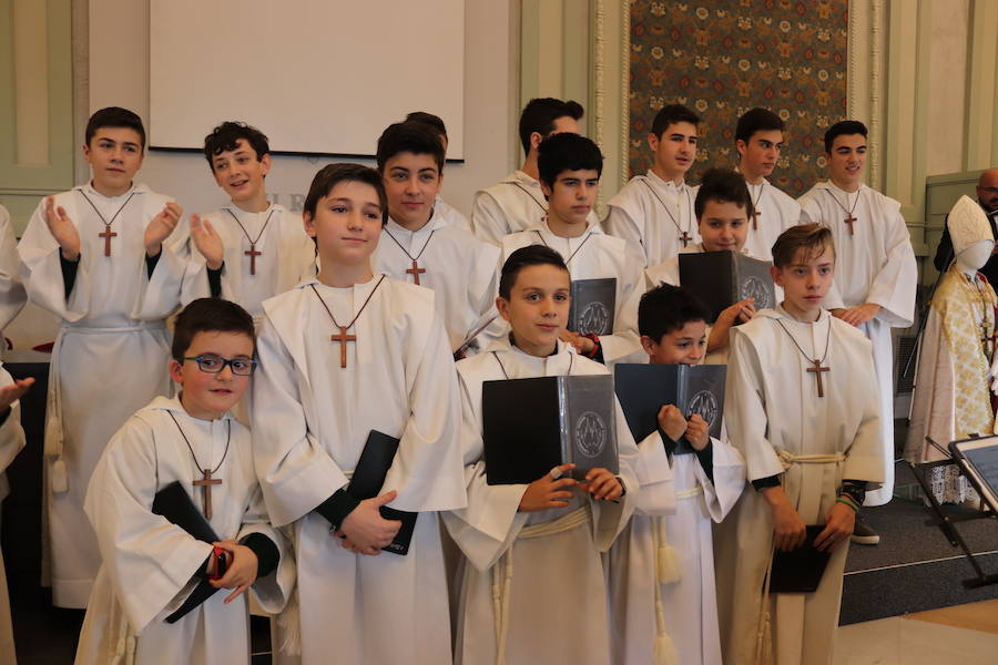 La Escolanía de Puri Cantores de la Catedral de Burgos ha elegido al niño que será el encargado de protagonizar el Obispillo 2018 el próximo 28 de diciembre. El elegido ha sido Ángel Rodrigo del Olmo