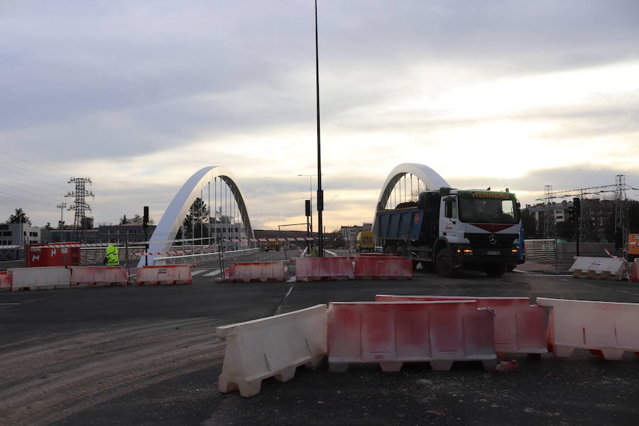 El Puente de la Universidad, antiguo puente de Las Rebolledas, se abrirá al tráfico el próximo jueves, 20 de diciembre