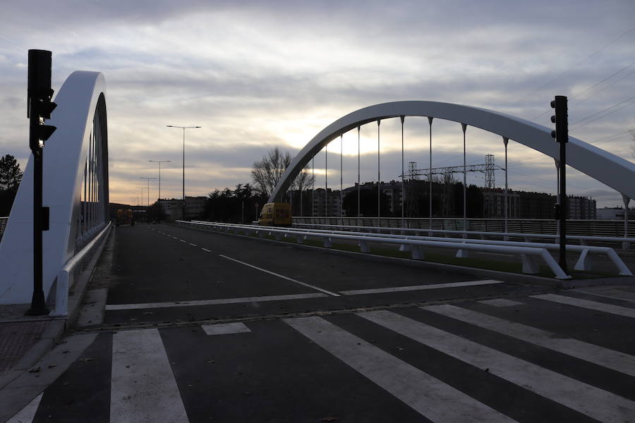 El Puente de la Universidad, antiguo puente de Las Rebolledas, se abrirá al tráfico el próximo jueves, 20 de diciembre