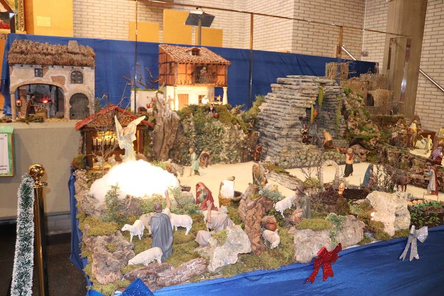 Fotos: El belen de la Iglesia San Martín de Porres, en imágenes