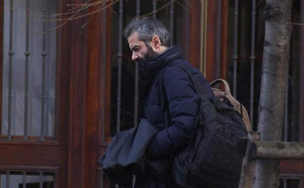 Antonio Fernández, a la salida del juicio en la Audiencia Provincial. 