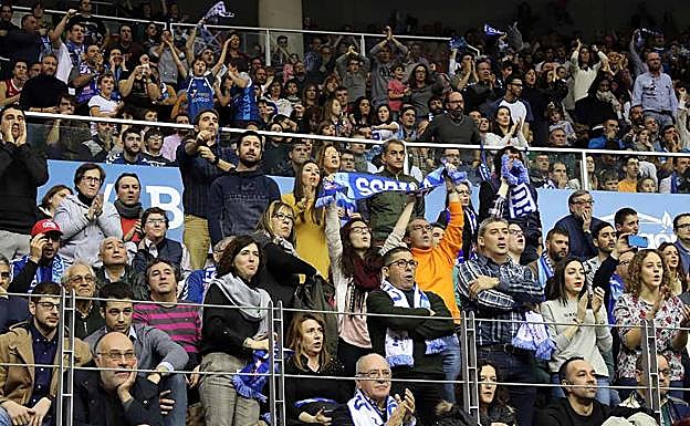 Afición del San Pablo. 