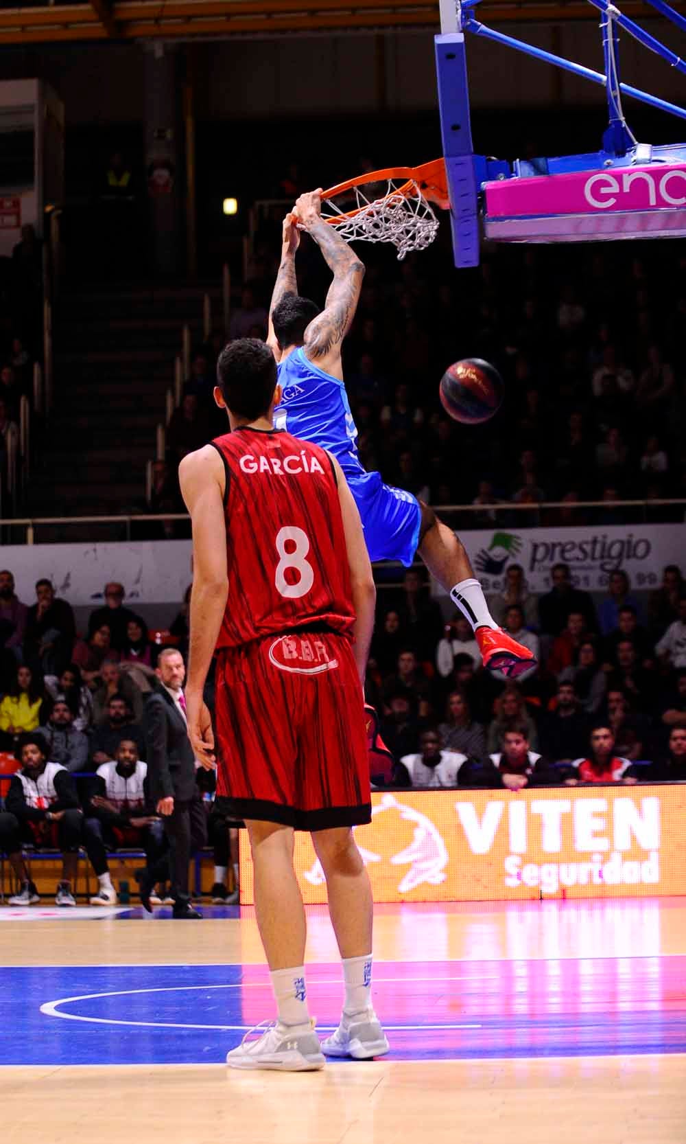 Fotos: El San Pablo Burgos consigue su primera victoria a domicilio