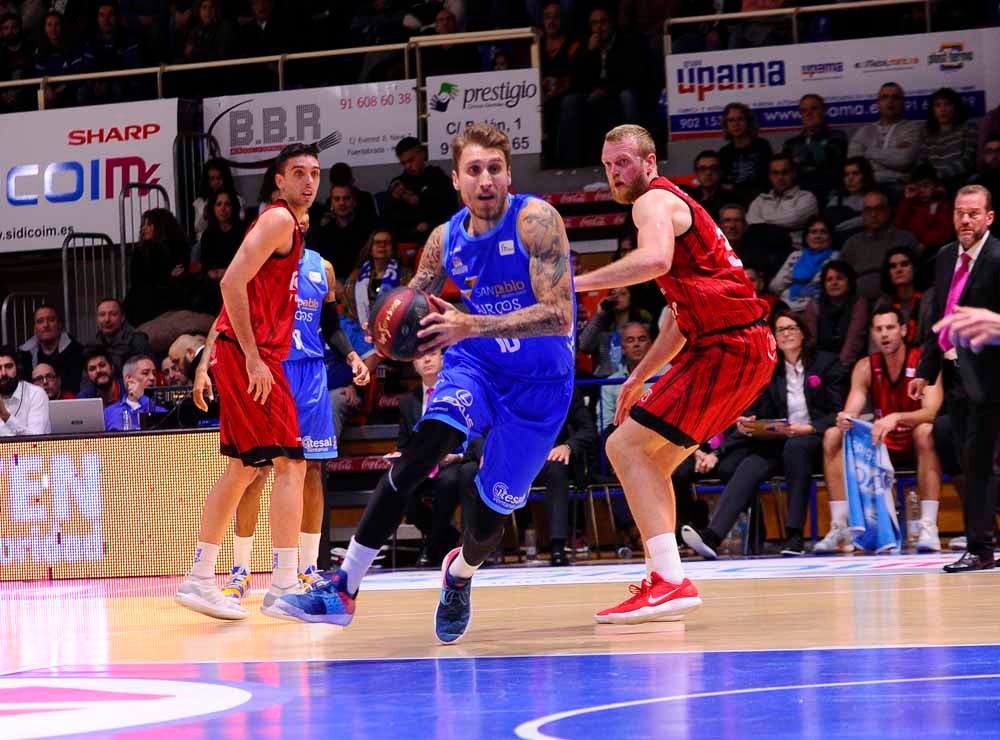 Fotos: El San Pablo Burgos consigue su primera victoria a domicilio