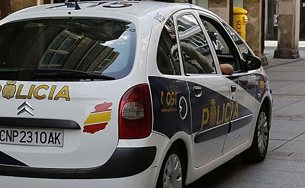 Vehículo de la Policía Nacional. 