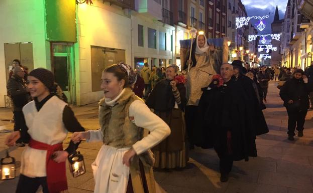 La 'Abadesita' ha recorrido las calles del centro de la ciudad. 