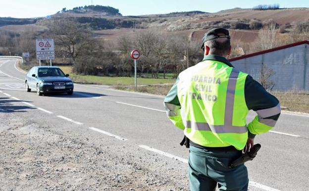 Imagen de archivo de una carretera en Burgos