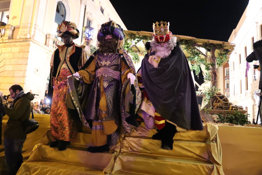 Fotos: La Cabalgata de Reyes de Burgos, en imágenes