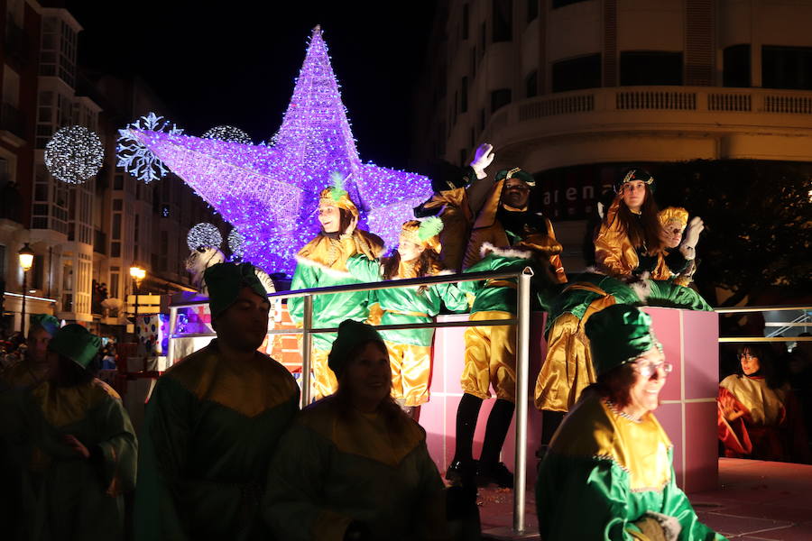 Fotos: La Cabalgata de Reyes de Burgos, en imágenes