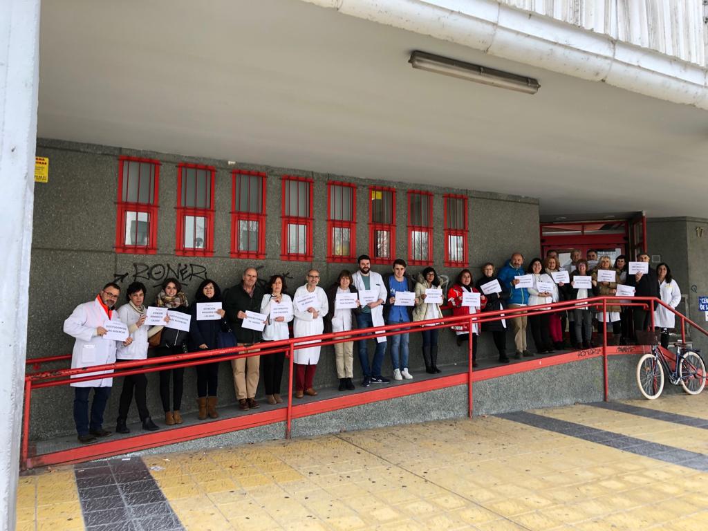 En Los Cubos, los usuarios han pedido a las tres médicos que han renunciado a su plaza que se queden