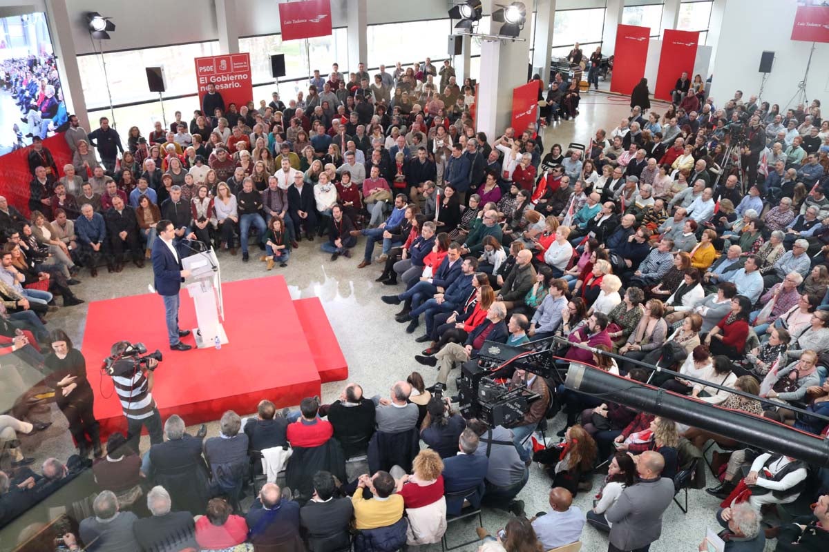 El presidente del Gobierno, Pedro Sánchez, participa en la presentación de la candidatura oficial de Luis Tudanca a la Presidencia de la Junta.