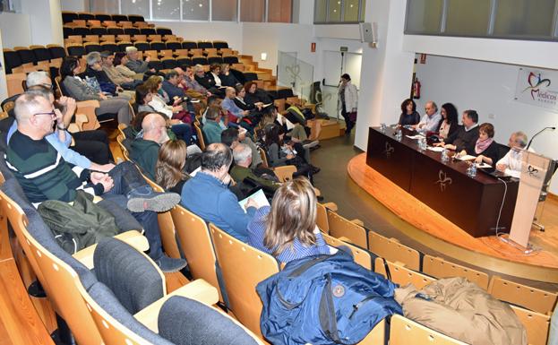 La reunión se ha mantenido en la sede del Colegio de Médicos