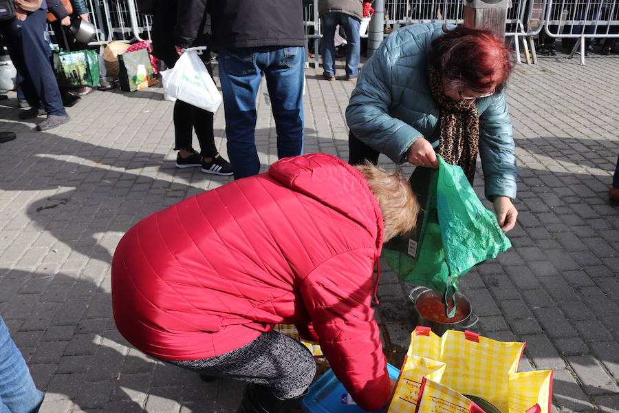Fotos: ¿Has ido a recoger titos este año? Búscate en estas fotografías