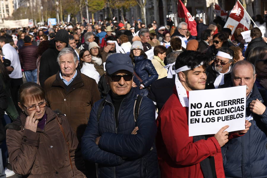 Fotos: Manifestación en Valladolid en defensa de la sanidad pública de Castilla y León