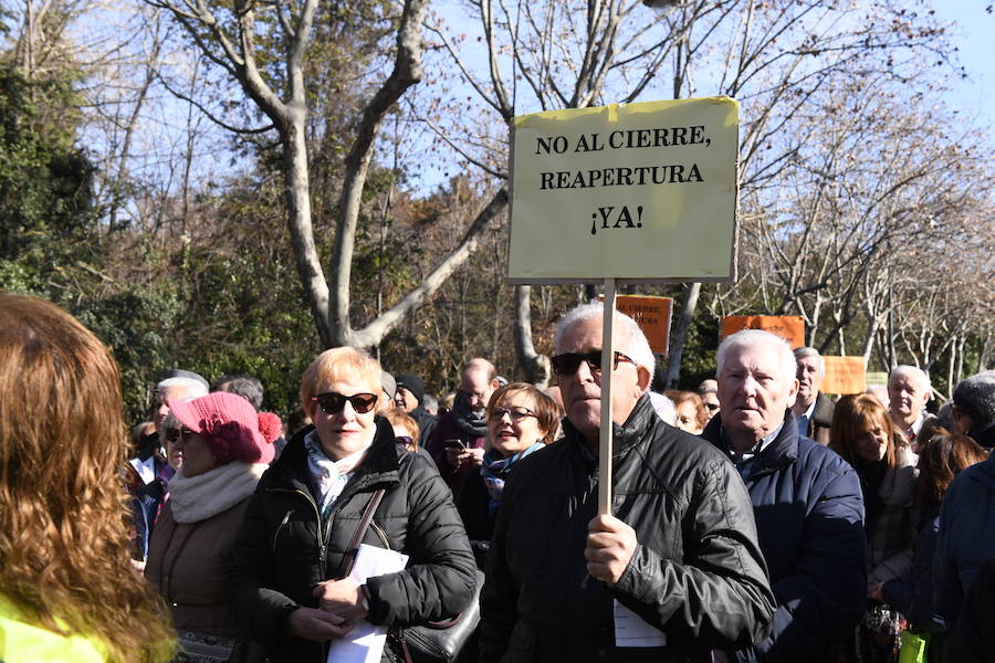 Fotos: Manifestación en Valladolid en defensa de la sanidad pública de Castilla y León