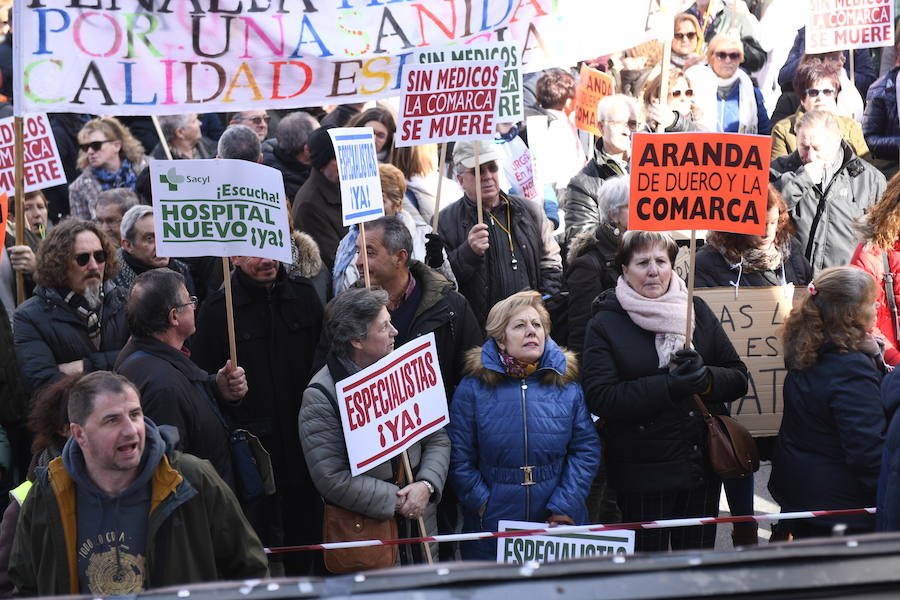 Fotos: Manifestación en Valladolid en defensa de la sanidad pública de Castilla y León