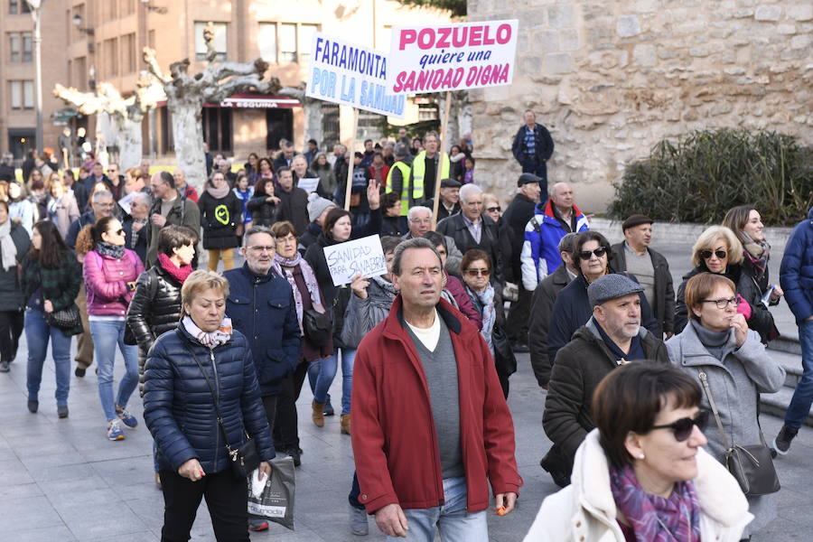 Fotos: Manifestación en Valladolid en defensa de la sanidad pública de Castilla y León