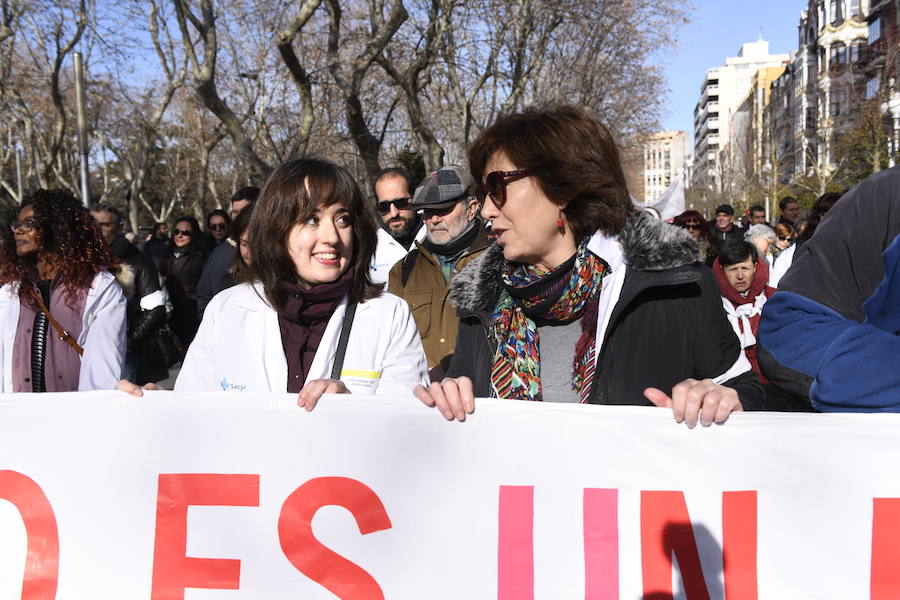 Fotos: Manifestación en Valladolid en defensa de la sanidad pública de Castilla y León