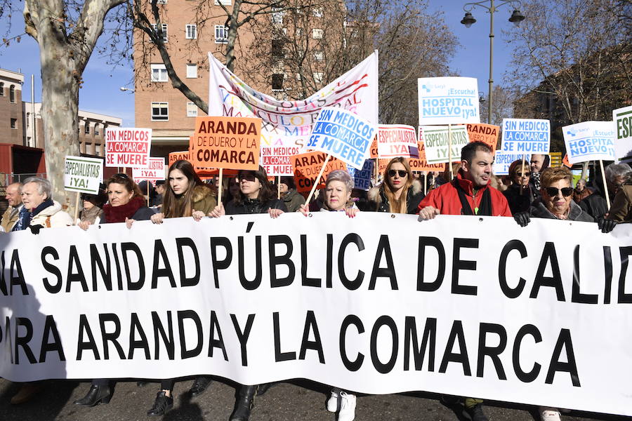 Fotos: Manifestación en Valladolid en defensa de la sanidad pública de Castilla y León