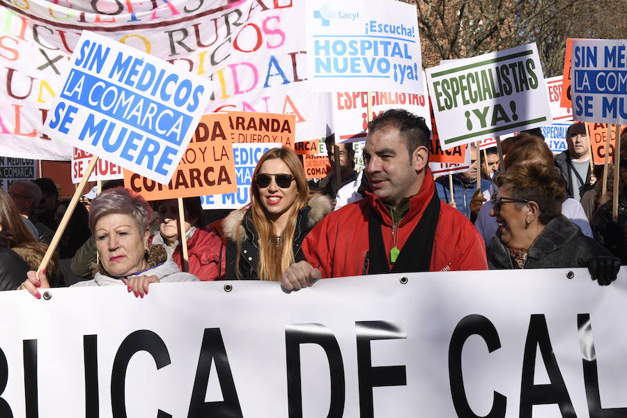 Fotos: Manifestación en Valladolid en defensa de la sanidad pública de Castilla y León