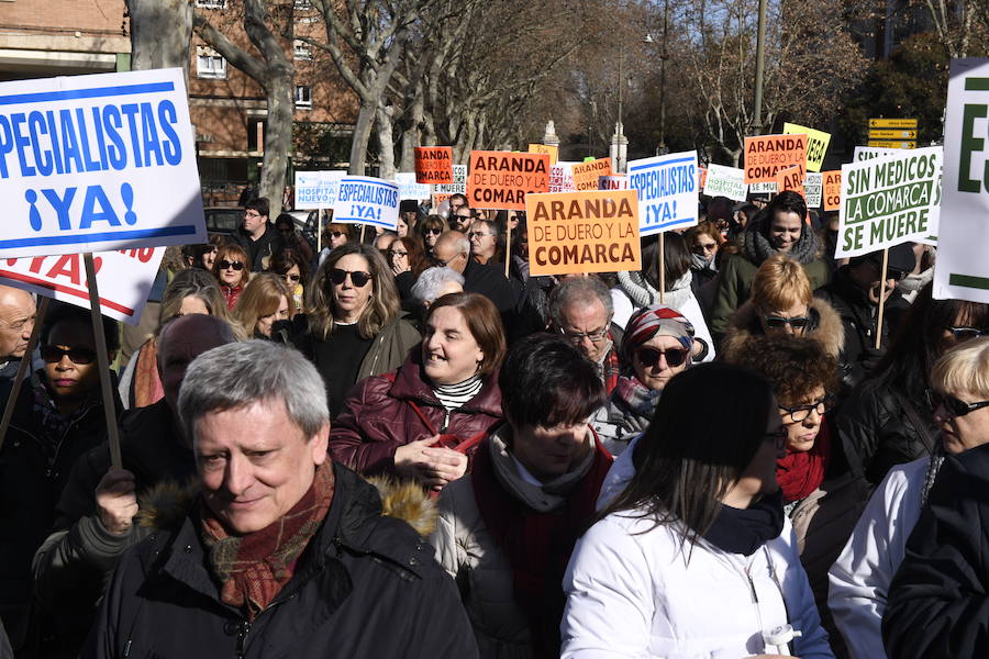 Fotos: Manifestación en Valladolid en defensa de la sanidad pública de Castilla y León