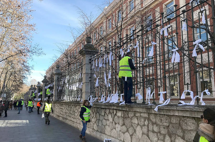 Fotos: Miles de personas salen a la calle para gritar en defensa de la sanidad