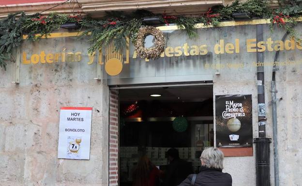 Imagen de archivo de una administración de loterías la pasada Navidad