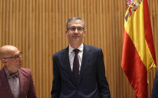 El gobernador del Banco de España, Pablo Hernández de Cos, en el Congreso.