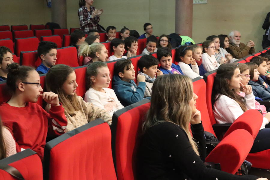 Fotos: Las Cooperativas escolares de Planea Emprededores ya ha registrado sus estatutos