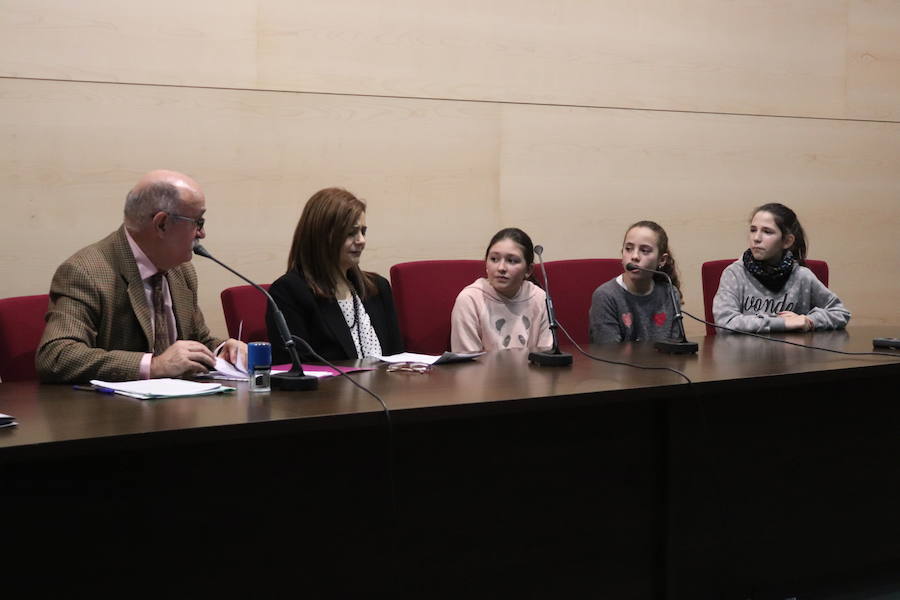 Fotos: Las Cooperativas escolares de Planea Emprededores ya ha registrado sus estatutos