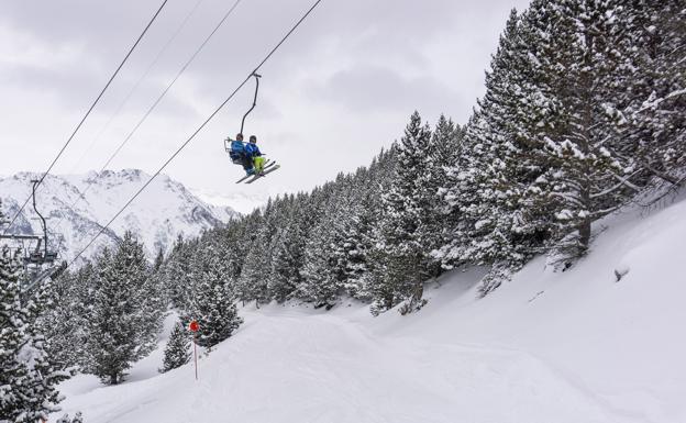 Cerler presenta 60 kilómetros y una excelente nieve-polvo