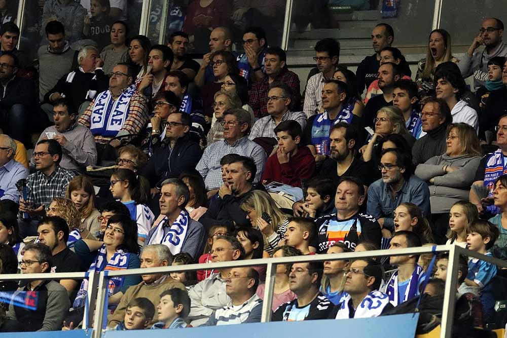 Fotos: Si has estado en el Coliseum viendo al San Pablo Burgos con el Guipuzcoa Basquet, búscate