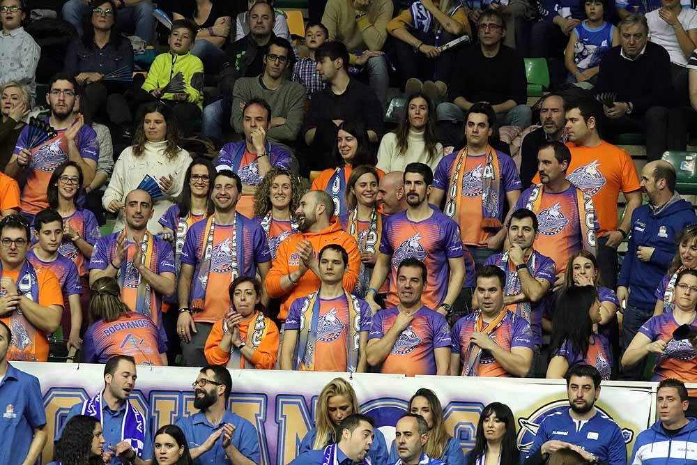 Fotos: Si has estado en el Coliseum viendo al San Pablo Burgos con el Guipuzcoa Basquet, búscate