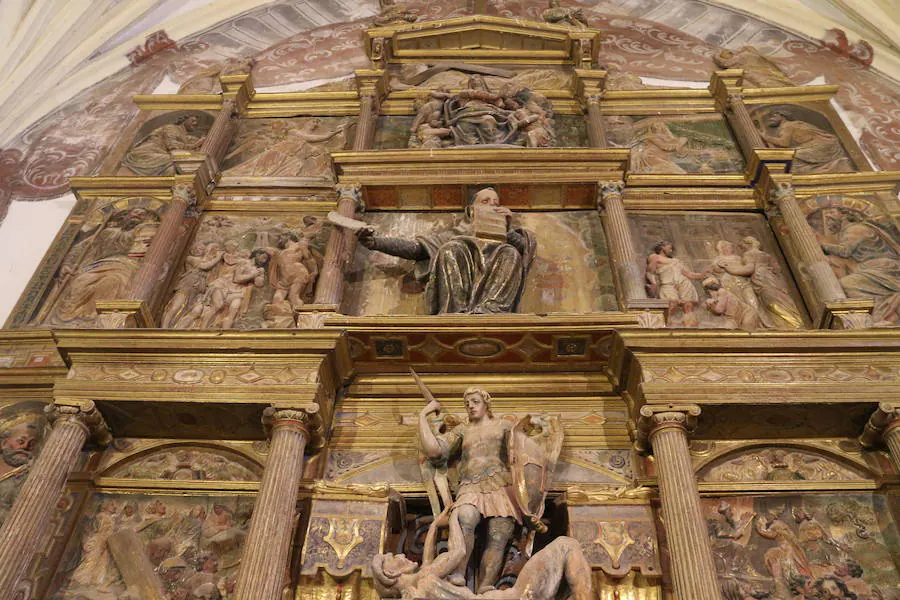 Los vecinos de Quintanilla de Riofresno han recaudado 15.000 euros para la restauración del retablo mayor de la iglesia de su pueblo y quieren conseguir otros 15.000 euros mediante una campaña de micromecenazgo difundida por Hispania Nostra