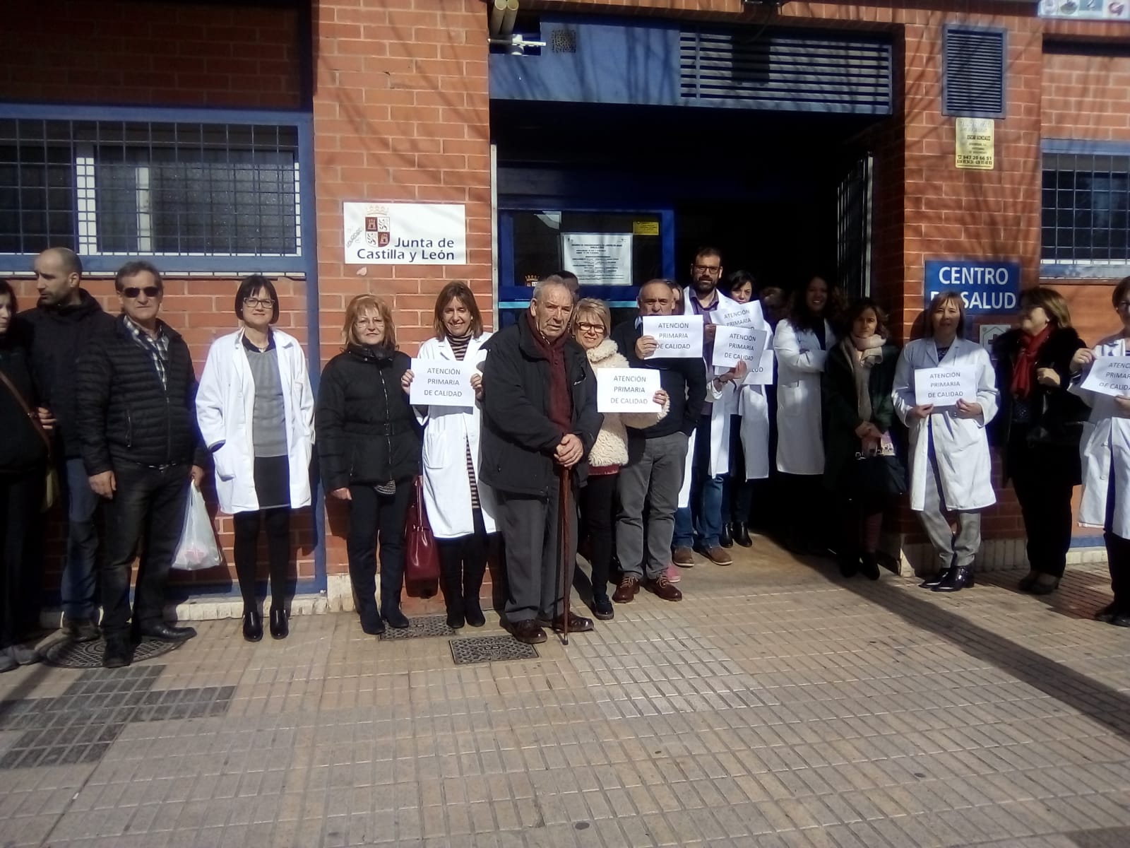 Los médicos de Burgos han iniciado jornadas de protesta con concentraciones en los centros de salud de la capital y la provincia