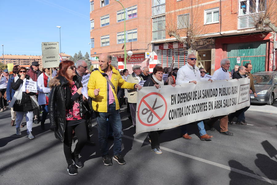 Fotos: Imágenes de la manifestación por la Atención Primaria en Burgos