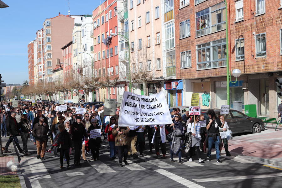 Fotos: Imágenes de la manifestación por la Atención Primaria en Burgos