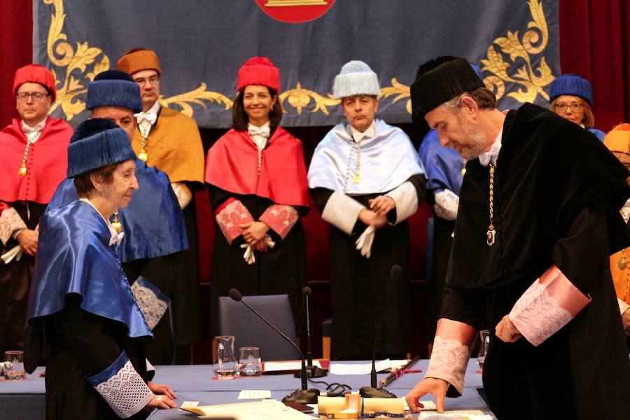 La Universidad de Burgos arranca los actos de conmemoración del 25 aniversario nombrando doctora 'Honoris Causa' a la científica Margarita Salas, durante los actos del Día del Doctor