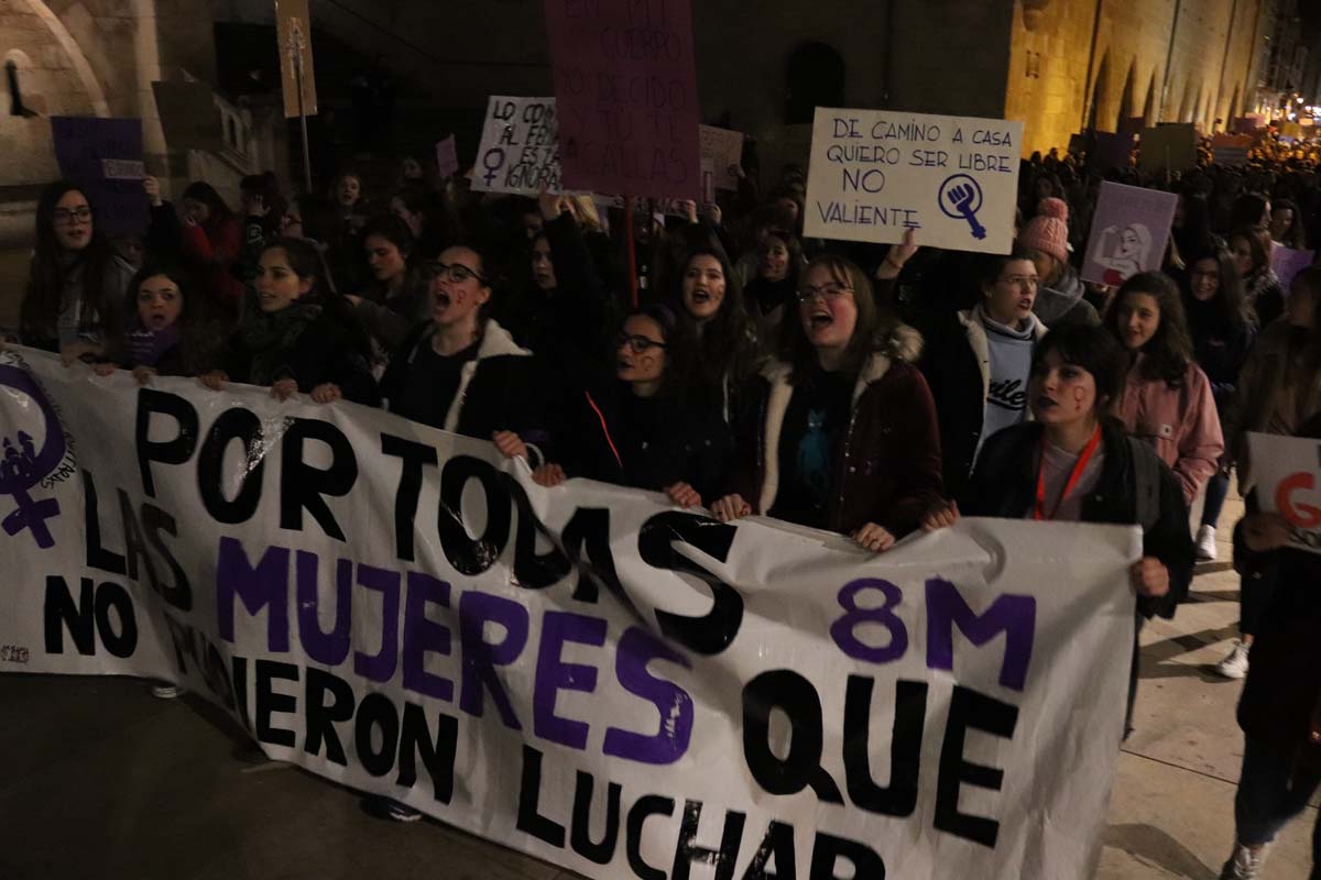 Más de 15.000 burgaleses se suman a otra movilización del 8-M histórica.