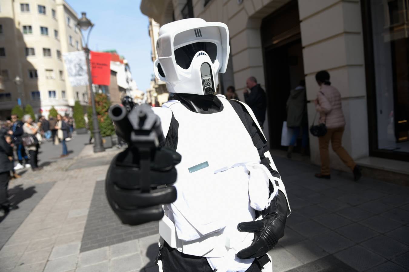 Fotos: Gran desfile Cosplay en Valladolid con motivo del XIII Salón del cómic y del manga de Castilla y León